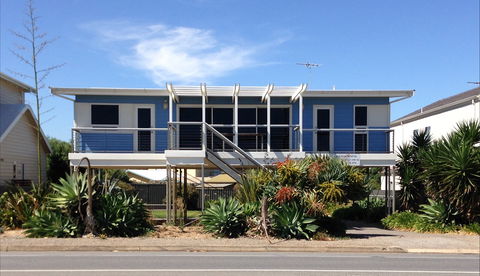 Port Willunga Blue - Mackay Tourism 0