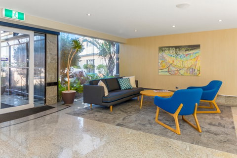 Quality Hotel Lighthouse - Mackay Tourism 0