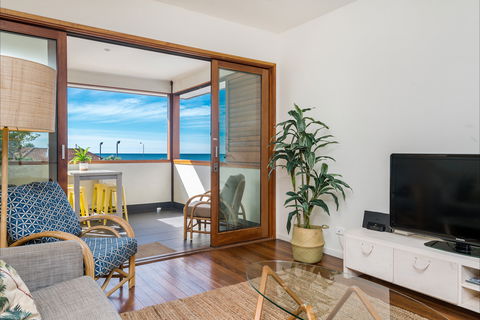 Quiksilver Apartments - Beachfront Byron - Mackay Tourism 2