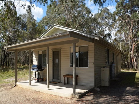 Robinsons Cabin - Mackay Tourism 0