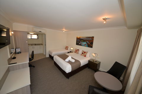 Rockpool Motor Inn - Mackay Tourism 1