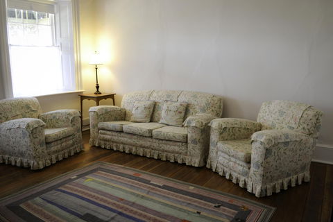 Surgeons Cottage - Mackay Tourism 4