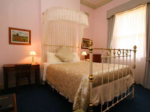 The Lodge On Elizabeth - Mackay Tourism 4