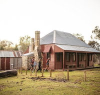 The Pines Cottage - Mackay Tourism