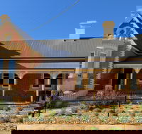 The Monarch Tumut - Mackay Tourism