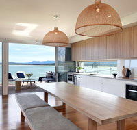 Absolute Waterfront Gerroa - Mackay Tourism