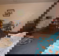 Acacia Cottages - Mackay Tourism