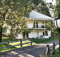 McMillans Of Metung Resort - Mackay Tourism