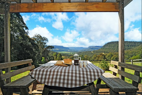 Alcheringa Cottage - Mackay Tourism 0