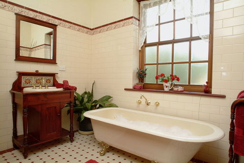 Amanda's Cottage 1899 - Mackay Tourism 2