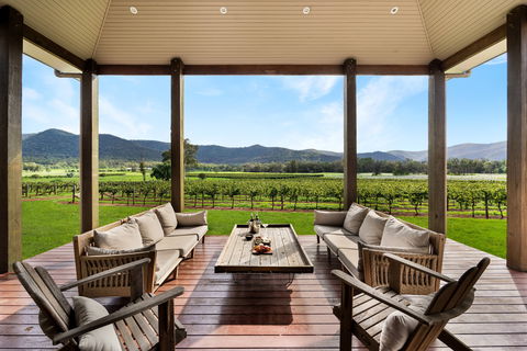 Arenridge - Broke Hunter Valley - Mackay Tourism 1
