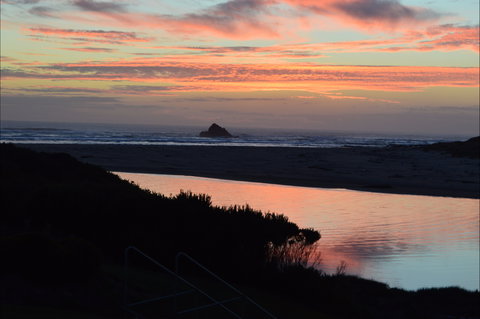 Arthur River Beach House - Mackay Tourism 2