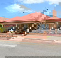 Bayview at Stansbury - Mackay Tourism