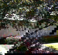 Cairnie Country Cottage - Mackay Tourism