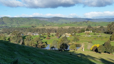 Cheviot Glen Cottages - Mackay Tourism 0