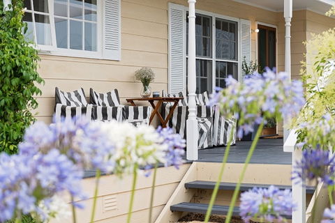 Coastal Cottage - Mackay Tourism 0