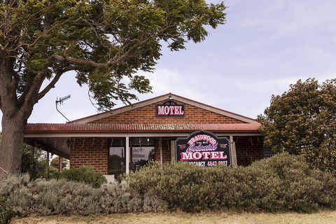 Colonial Motel - Mackay Tourism 0