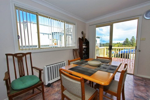 Cosy Cottage By The Sea - Mackay Tourism 1