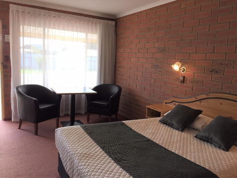 Edithburgh Seaside Motel - Mackay Tourism 1