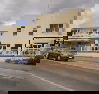 Neptune Grand Hotel - Mackay Tourism