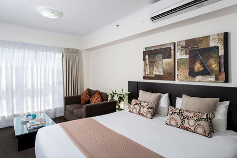Oaks Ipswich Aspire Suites - Mackay Tourism 1
