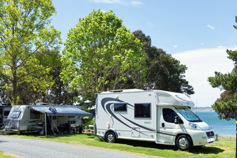 Rainbow Pines Tourist Caravan Park - Mackay Tourism 0
