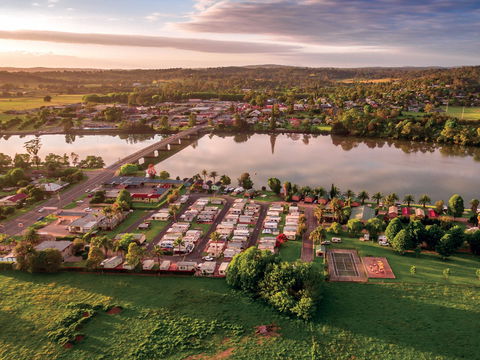 Riverbreeze Holiday Park - Mackay Tourism 0