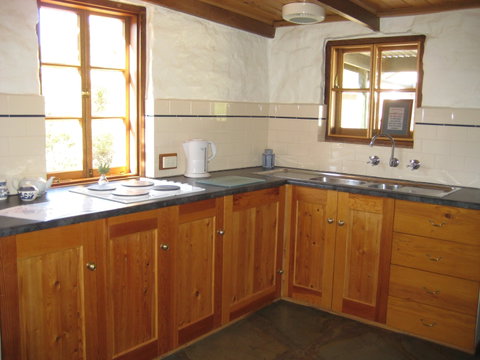 Rose Cottage - Mackay Tourism 1