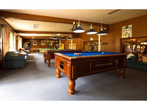 Snowy Mountains Resort - Mackay Tourism 2