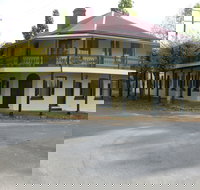 Tenterfield Lodge and Caravan Park - Mackay Tourism