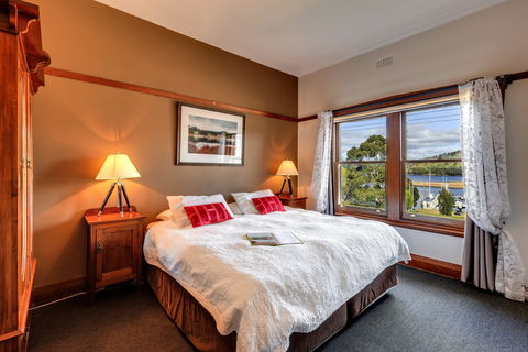 The Kermandie Hotel - Mackay Tourism 0