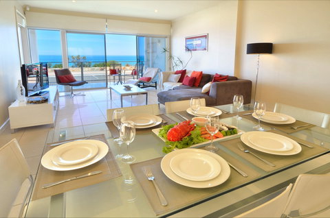 Adelaide Luxury Beach House - Mackay Tourism 2