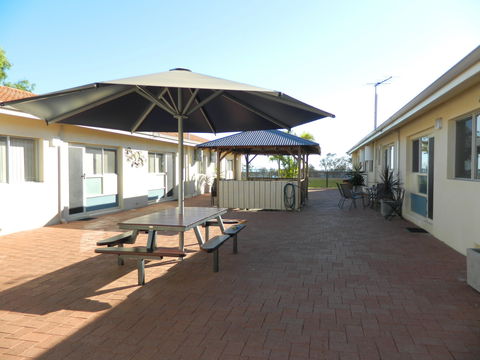 API Pelican Beach Front Apartments Kalbarri - Mackay Tourism 2