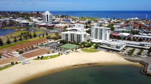 Bunbury Hotel Koombana Bay - Mackay Tourism 0