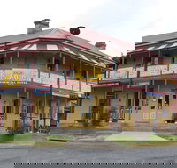 Commercial Hotel Walcha - Mackay Tourism