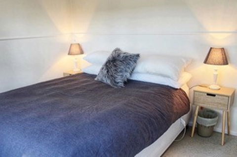 Fontenoy Farm Cottages - Mackay Tourism 0
