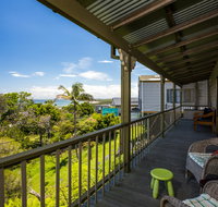 Gerroa Headland Hideaway - Mackay Tourism