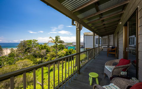 Gerroa Headland Hideaway - Mackay Tourism 0