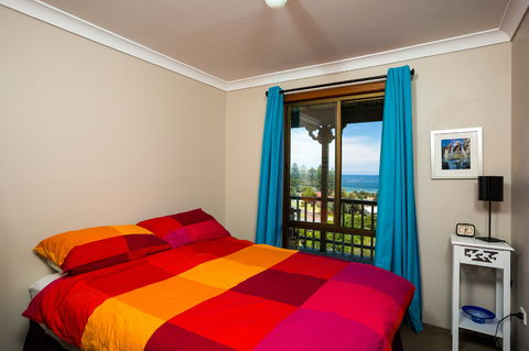 Gerroa Headland Hideaway - Mackay Tourism 2