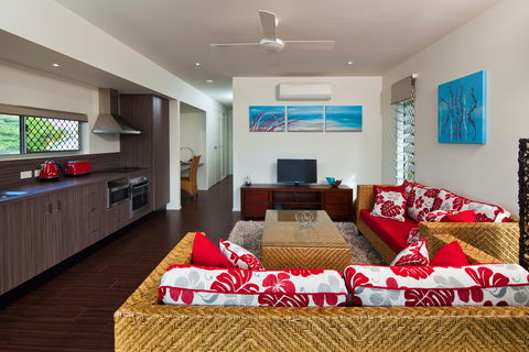Island Villas And Apartments - Mackay Tourism 2