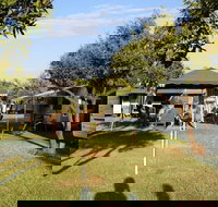 Kismet Riverside Lodge - Mackay Tourism