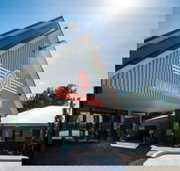 Leumeah Lodge - Mackay Tourism