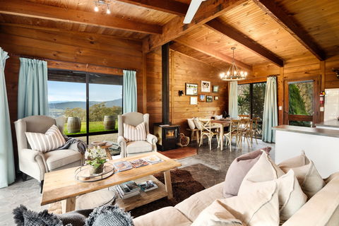 Mt Bellevue - King Valley - Mackay Tourism 1