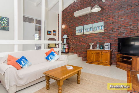 Rattie's Residence - Mackay Tourism 0