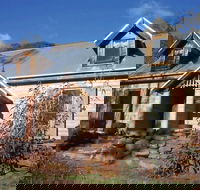 Table Top Mountain Cottages - Mackay Tourism