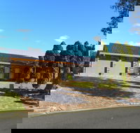 Waterfront Property with Jetty - Mackay Tourism