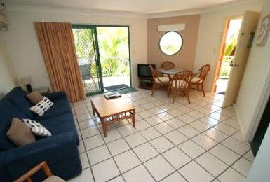 Beaches Apartment Byron Bay - Mackay Tourism 3