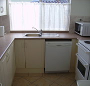 Sunseeker Holiday Units - Mackay Tourism