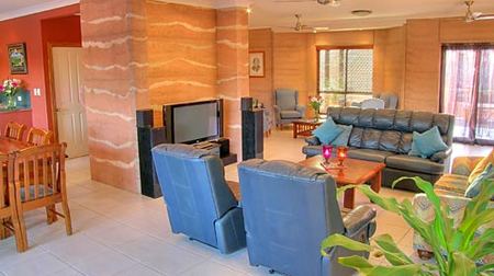 Gladstone Earth And Sea - Mackay Tourism 0