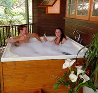 Yallingup Lodge Spa Retreat - Mackay Tourism